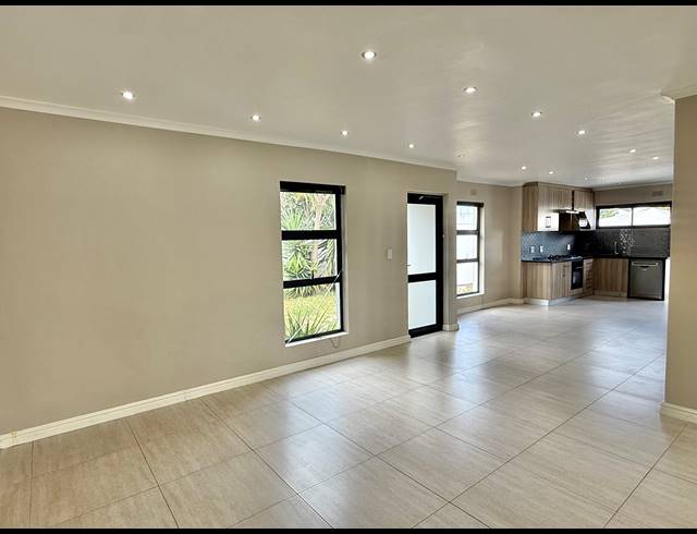 3 BEDROOM FREESTANDING SOLD IN TABLE VIEW